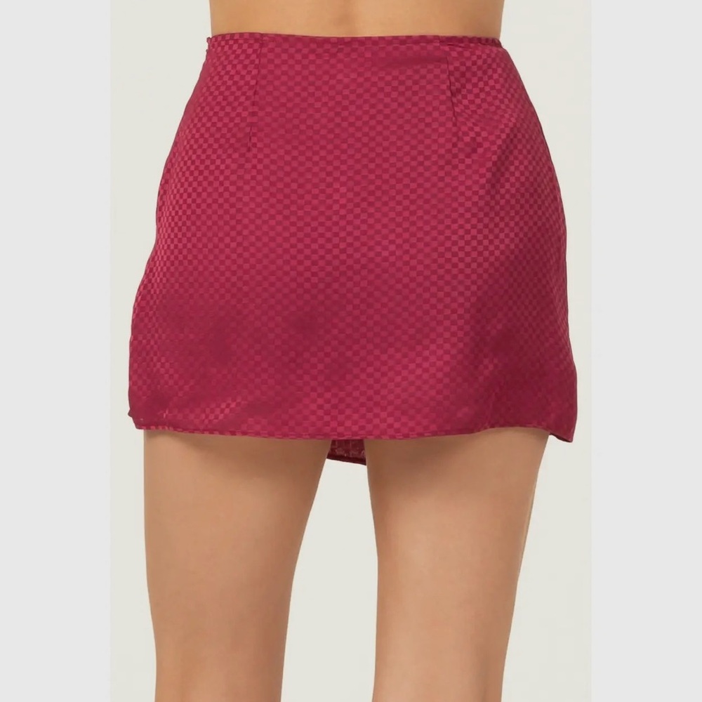 Satin Raspberry Mini Skorts NWT - Picture 4 of 7